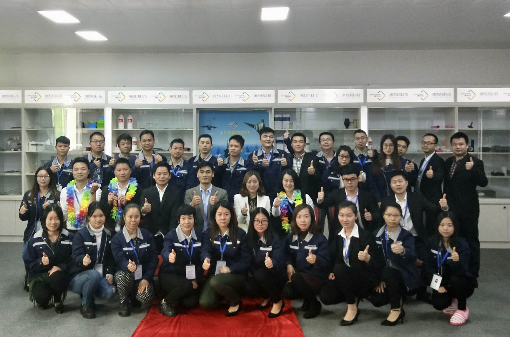 生產(chǎn)硅膠膠粘劑的廠家