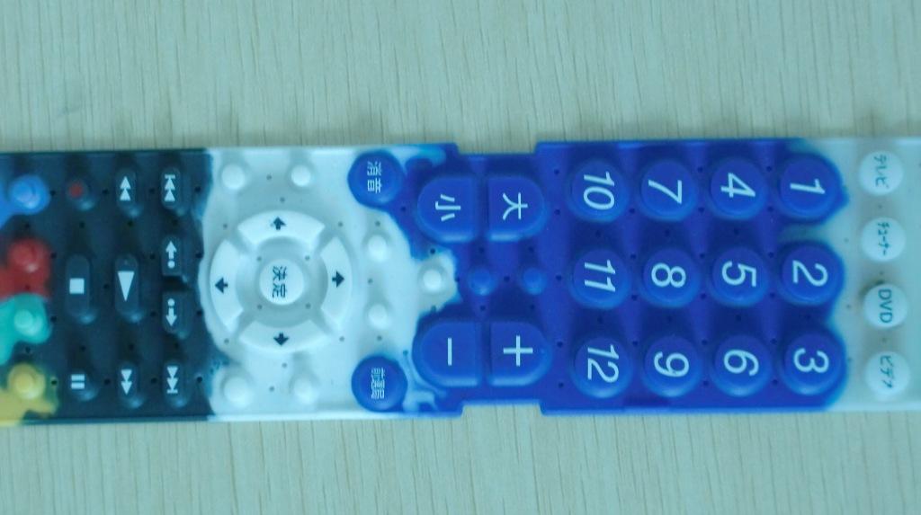 硅膠表面噴了硅膠手感油怎么粘